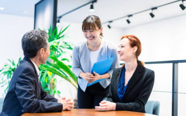 Les Agences de Traduction Spécialisées dans le Secteur des Sports Nautiques Intelligents